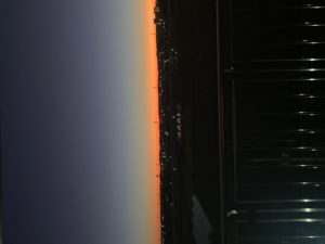 入院中は眠りが浅く、早朝には必ず目を覚まし病室の窓から移ろう曙を眺めていた